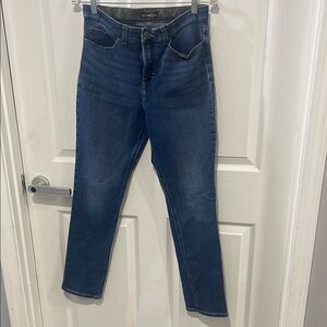 Lee’s Women's Blue Jeans